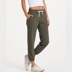 Vuori Miles Jogger | Size M